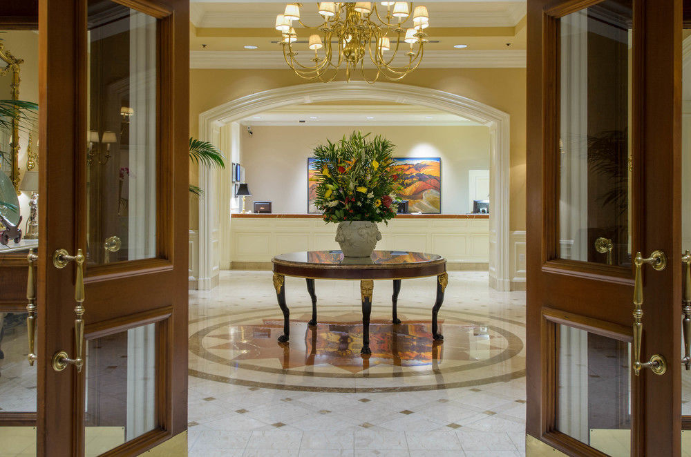 La Grande At The Sutton Place Hotel 5*