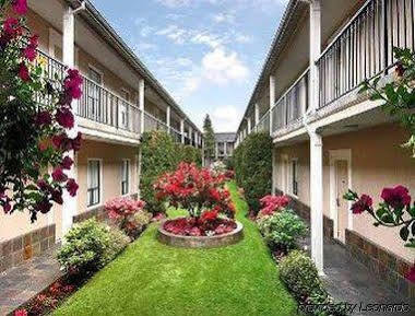 Days By Wyndham Metro Hotel 2*