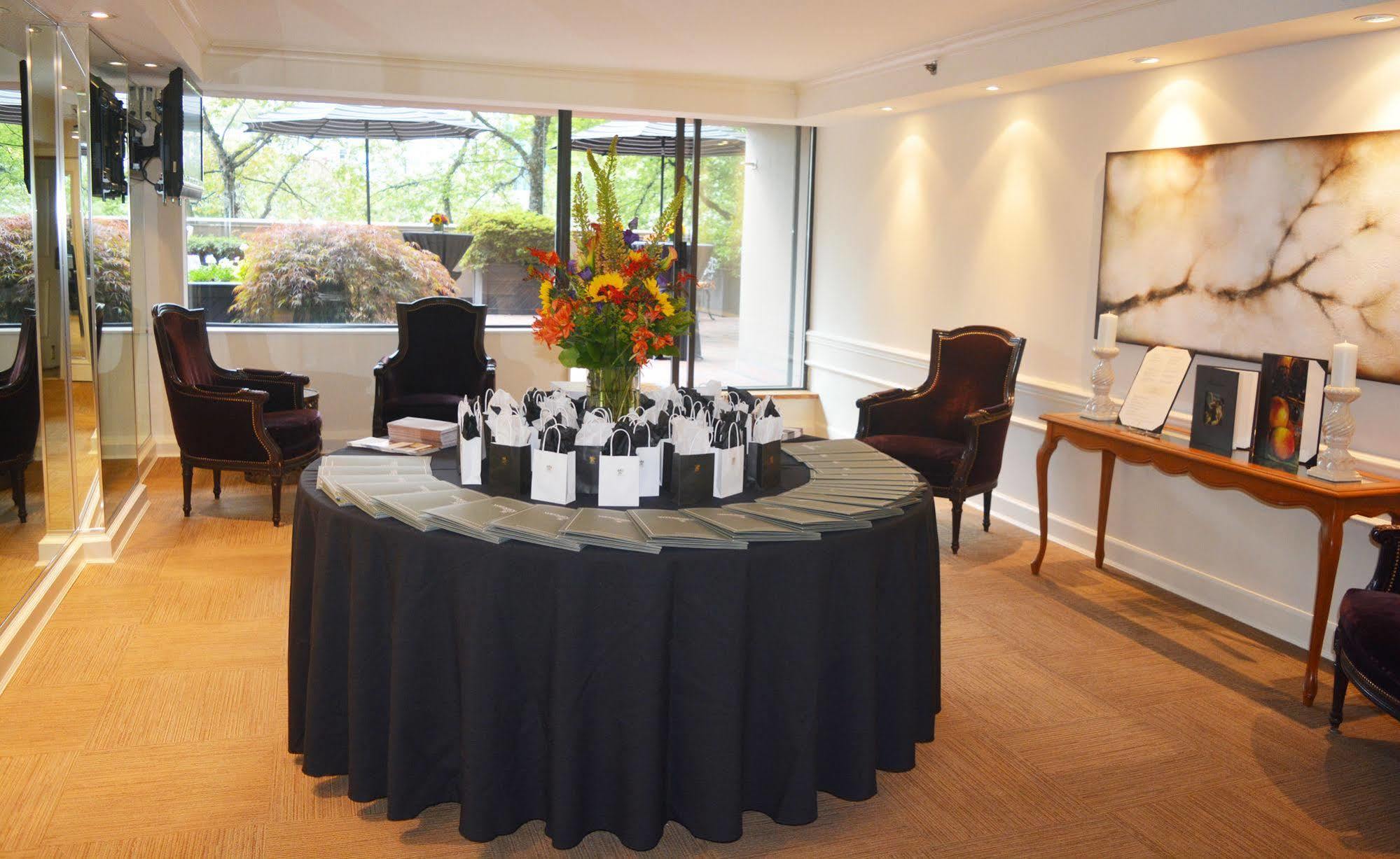 Wedgewood & - Relais & Chateaux Vancouver