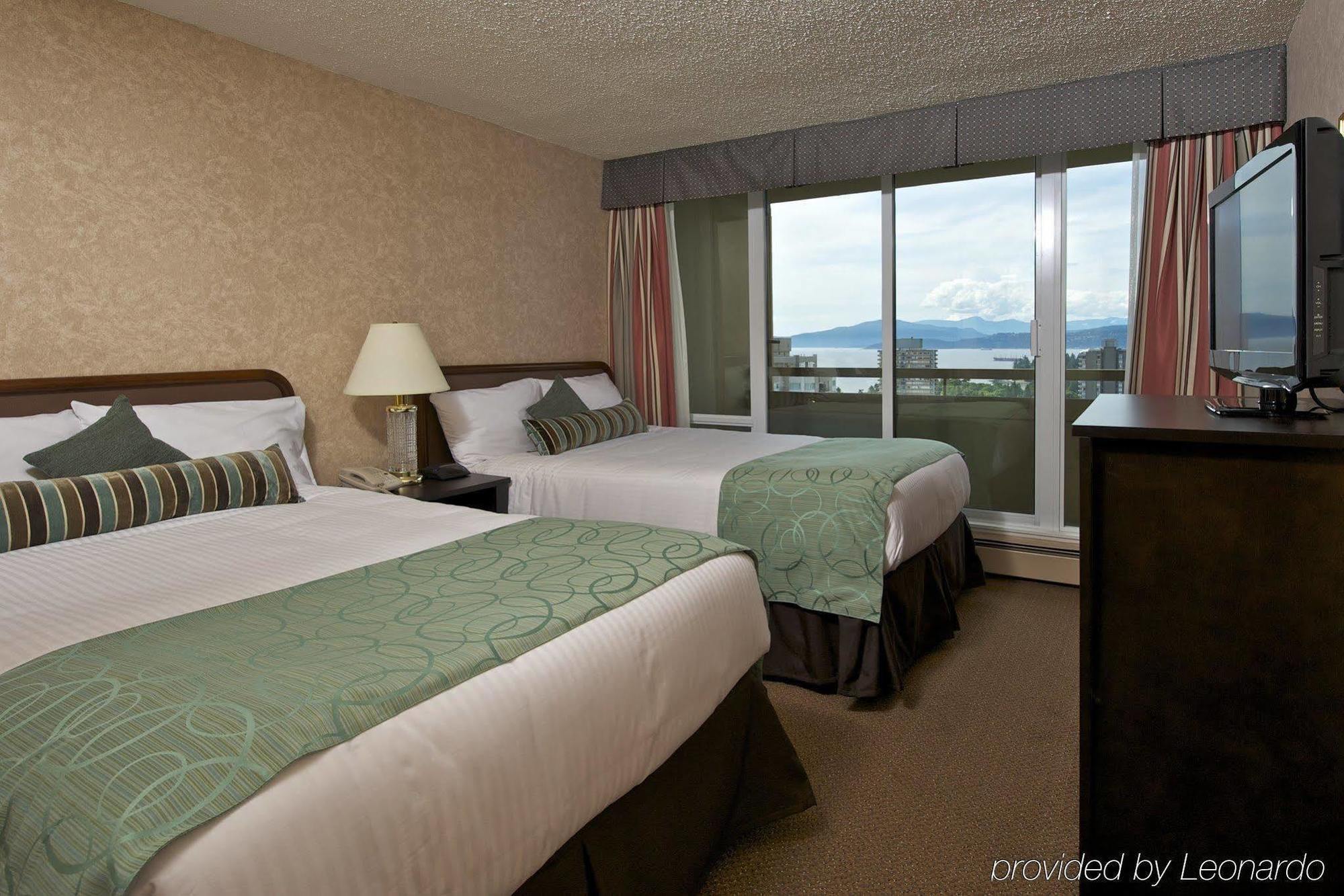 Coast Plaza And Aparthotel 3*
