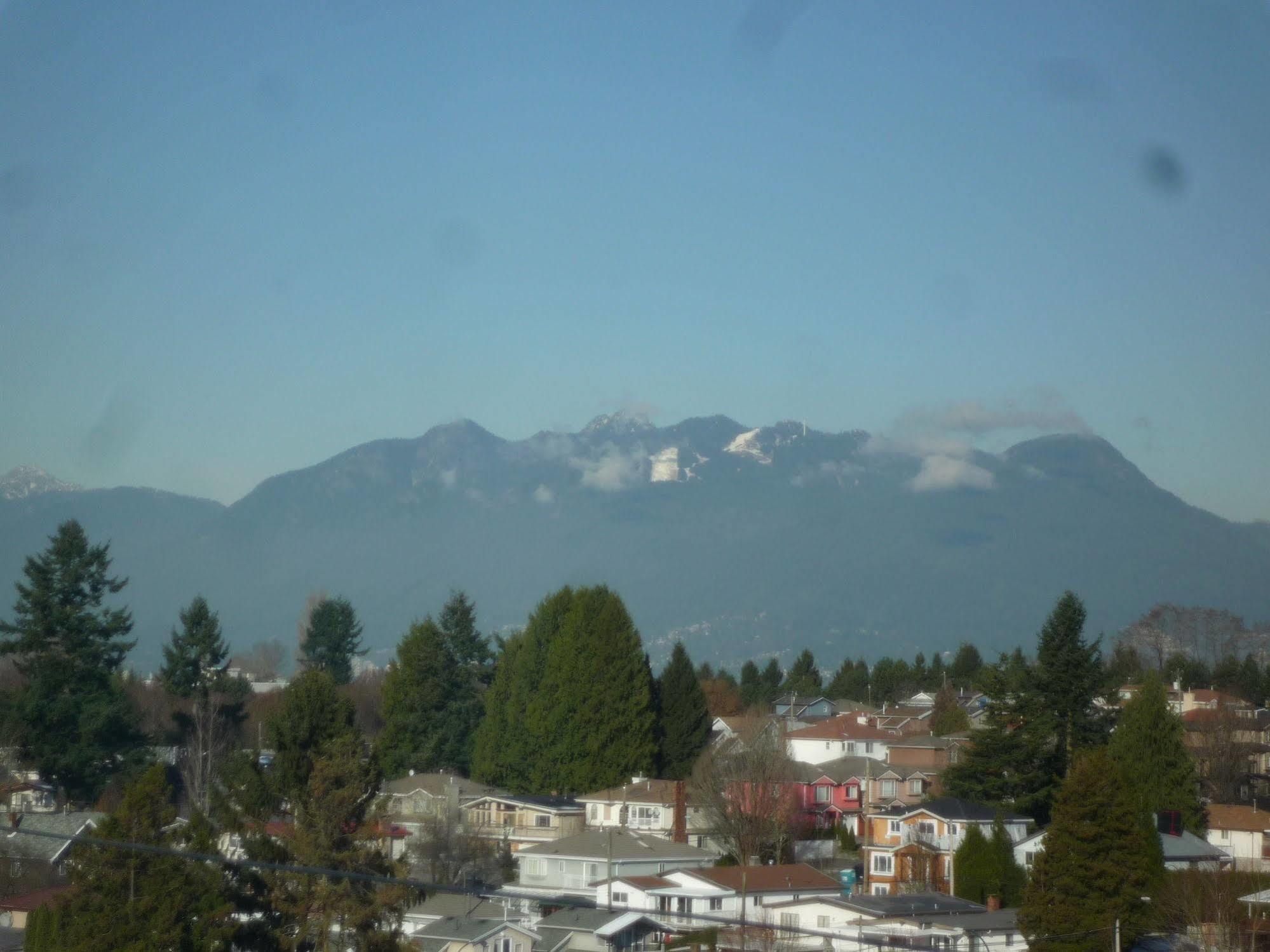 Cassandra 2* Vancouver