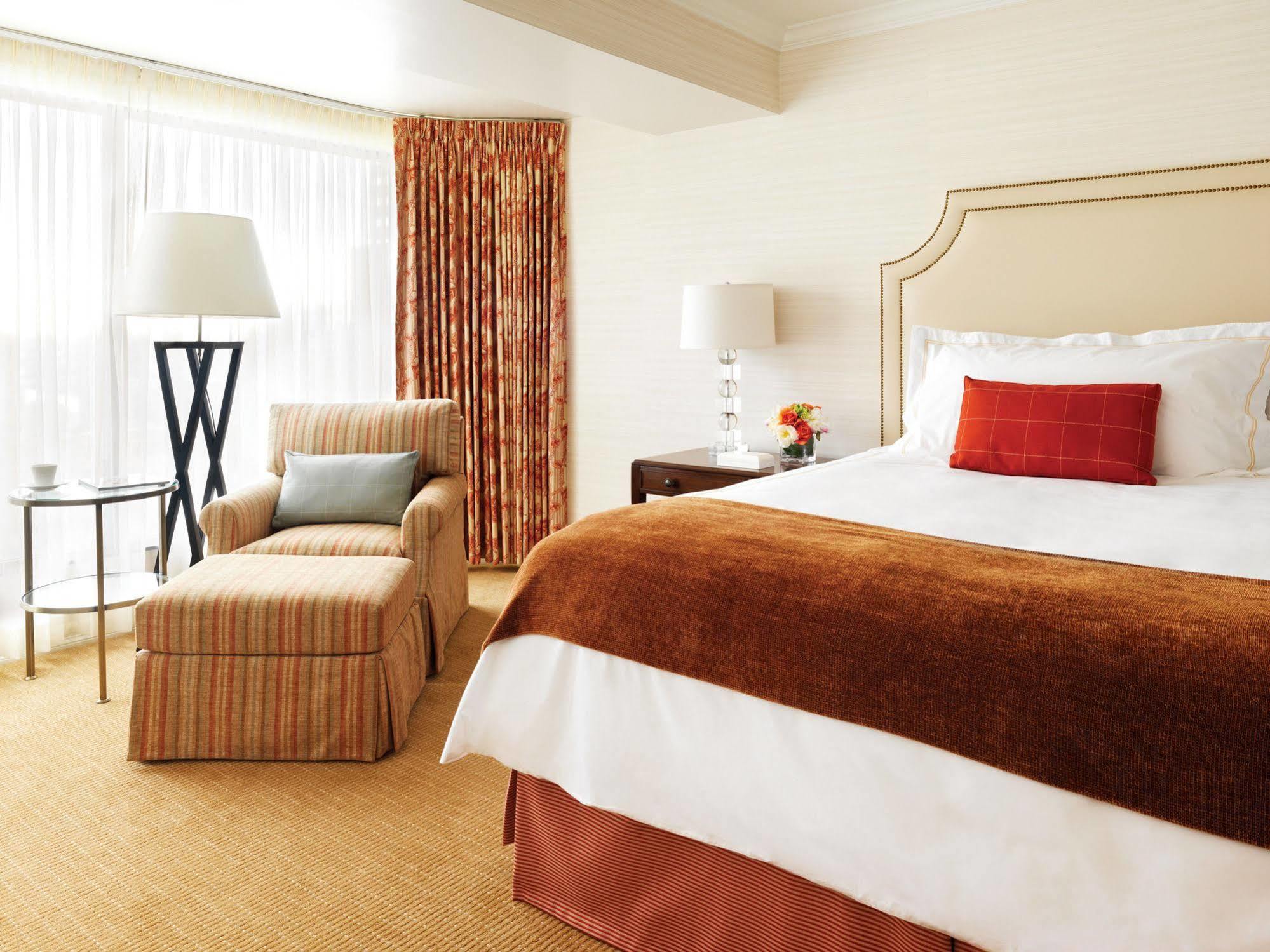 Four Seasons Hotel 5*