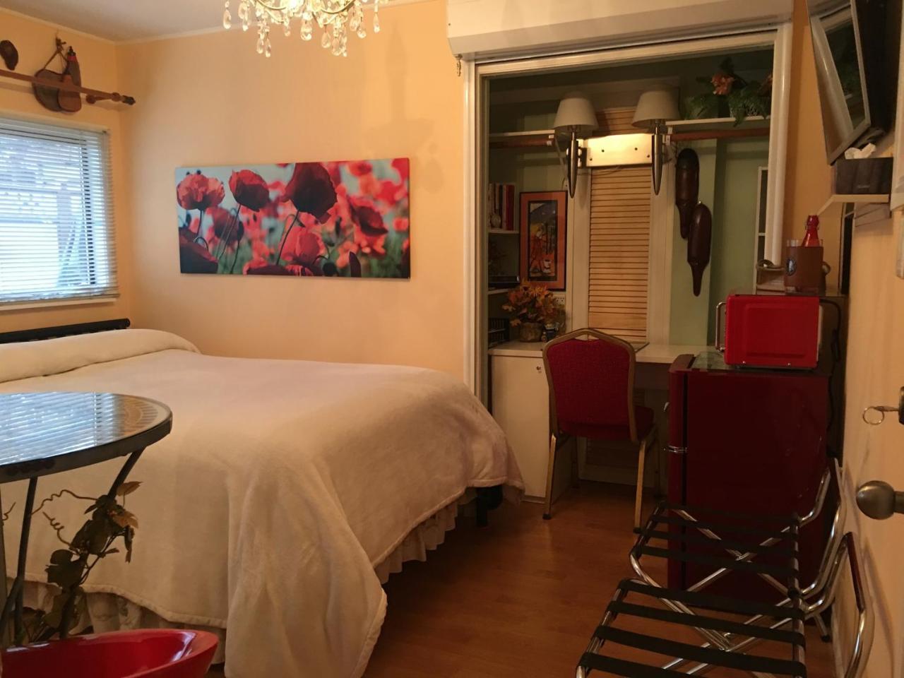 Diana's Luxury Vancouver
