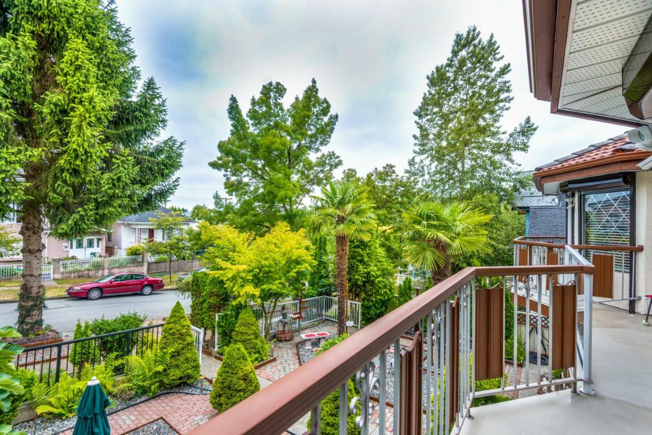 Diana's Luxury 4* Vancouver