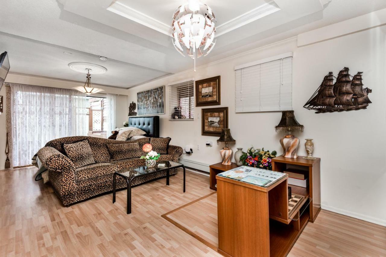 Diana's Luxury Vancouver
