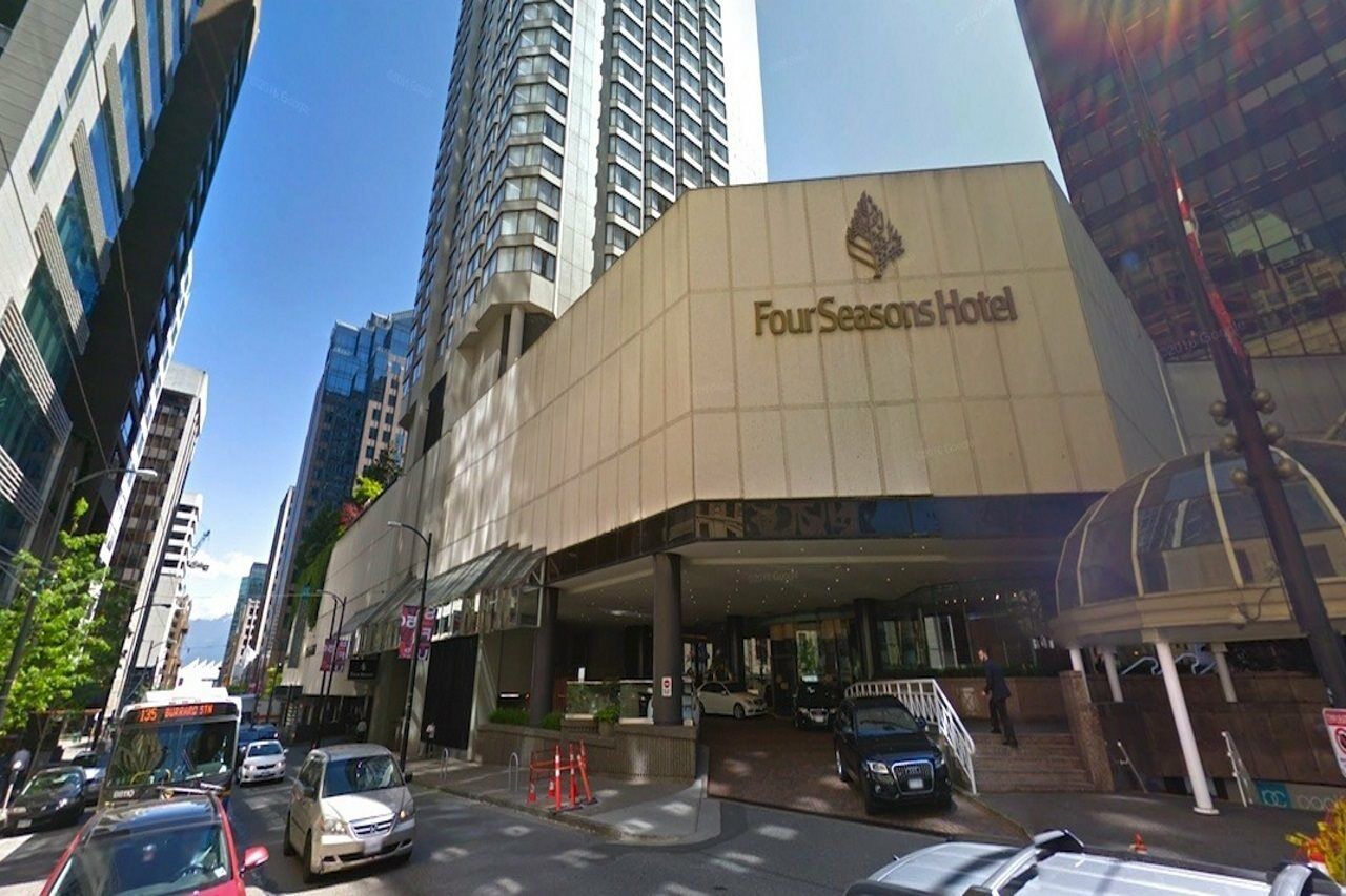 Four Seasons Hotel 5*