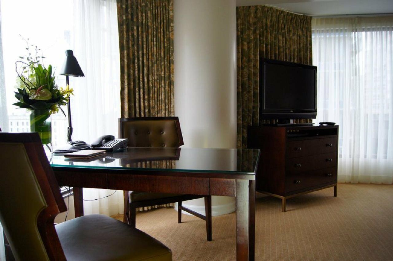 Four Seasons 5*