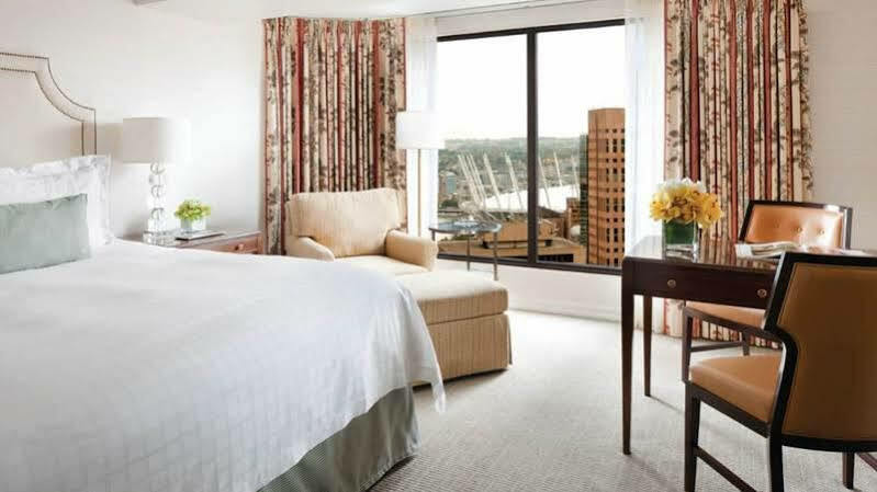 Four Seasons 5*